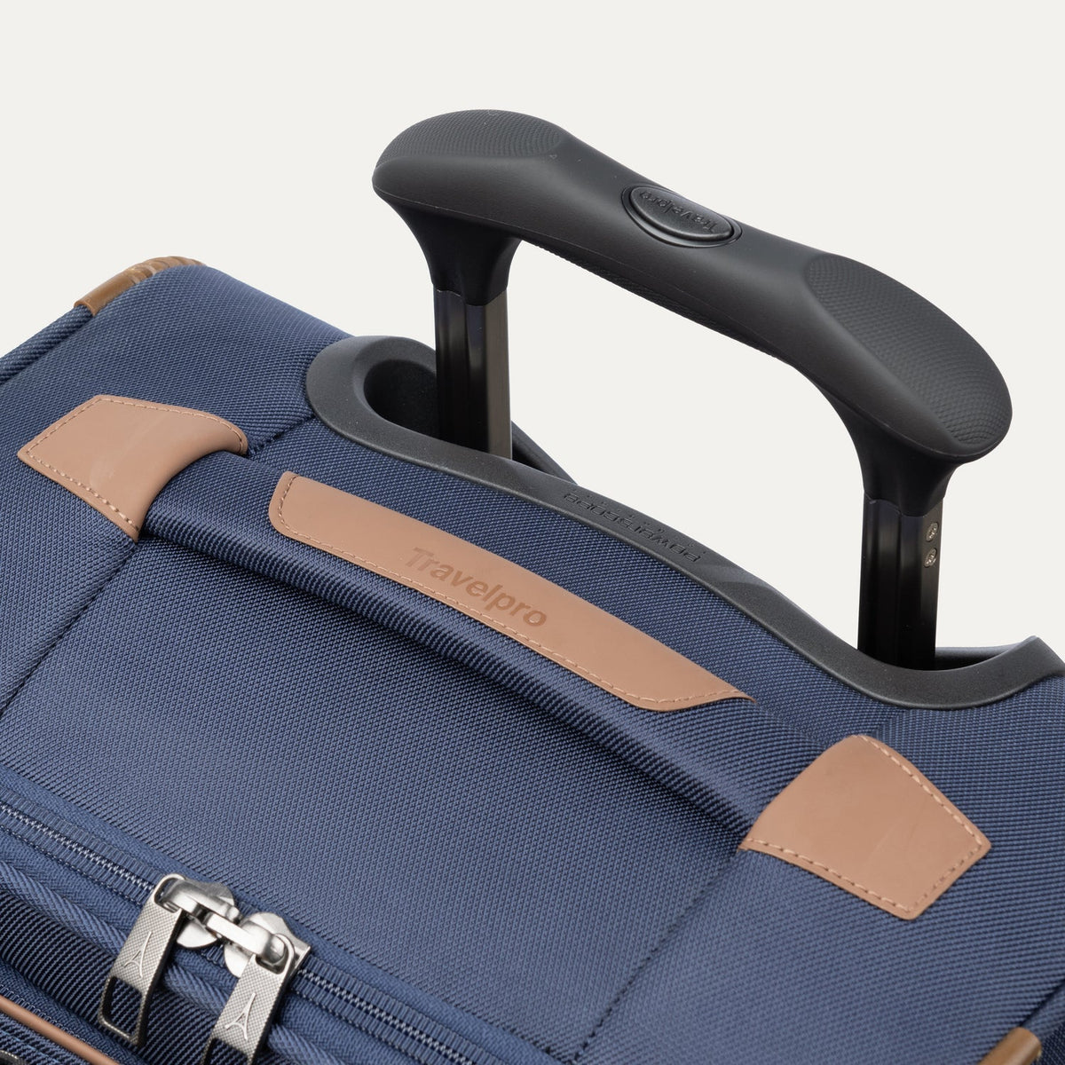 Crew™ Classic Carry-On / Large Check-In Set