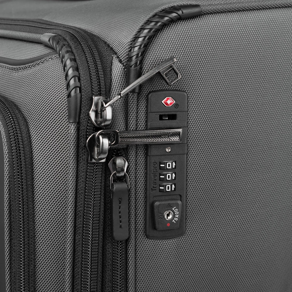 Crew™ Classic Medium Check-In Spinner