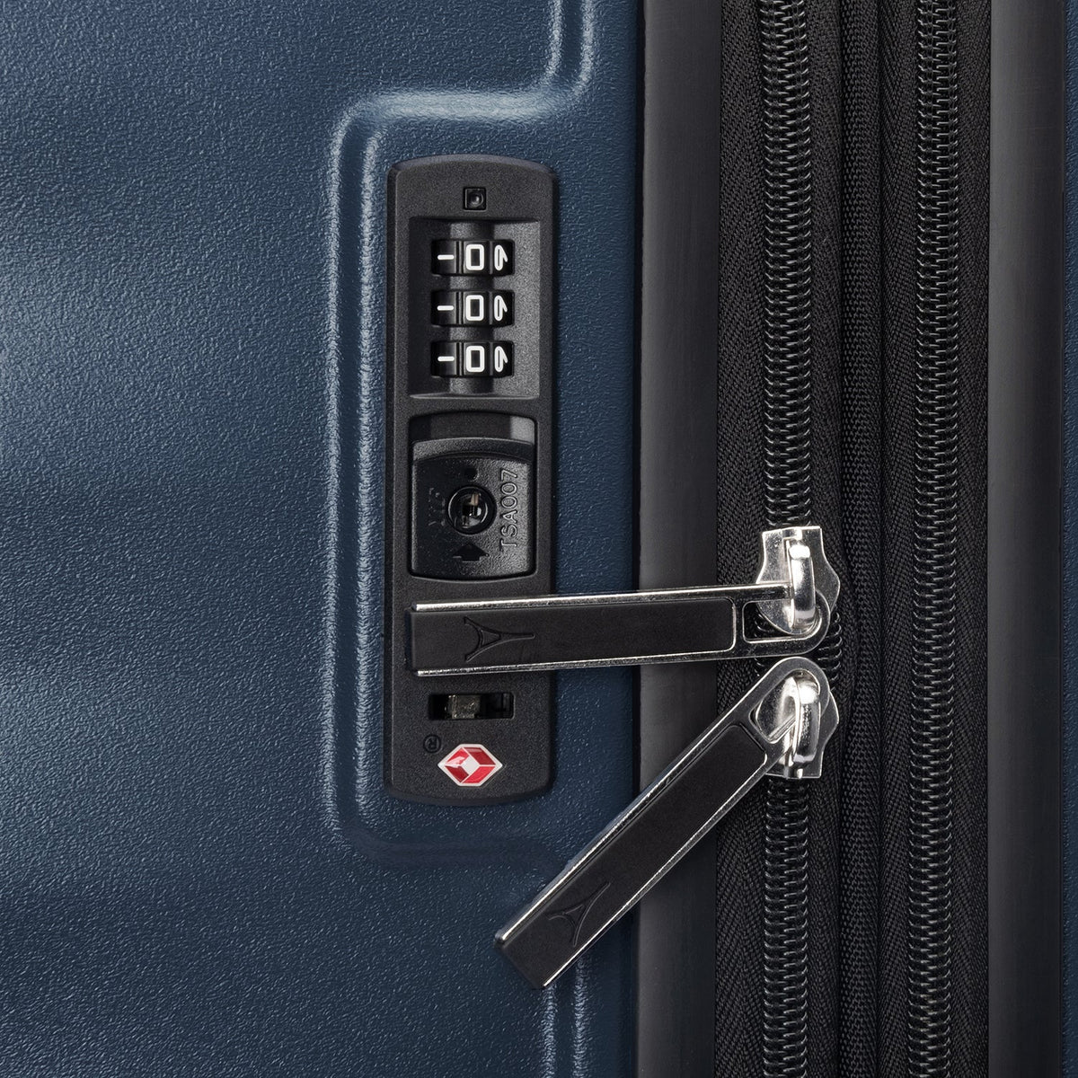 Maxlite® Air V2 Medium Check-In Hardside Spinner