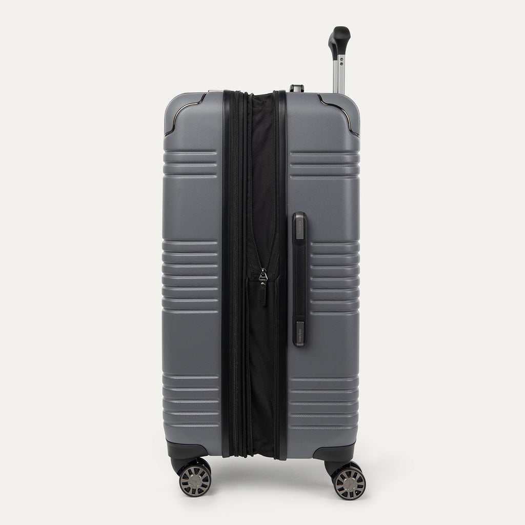 Roundtrip® Medium Check-in Expandable Spinner